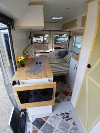 Mercedes-Benz Mercedes Vario 613D image
