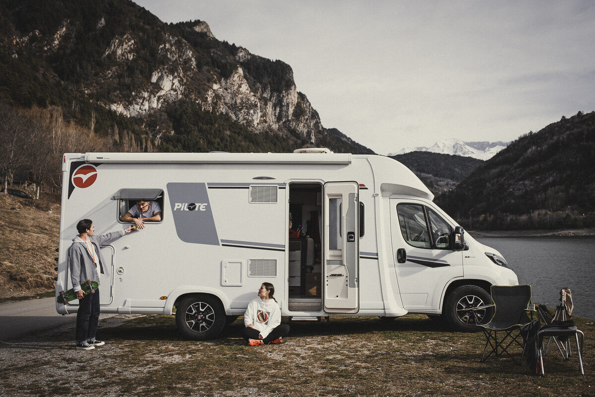 204 annonces de camping-cars profilés d'occasion 