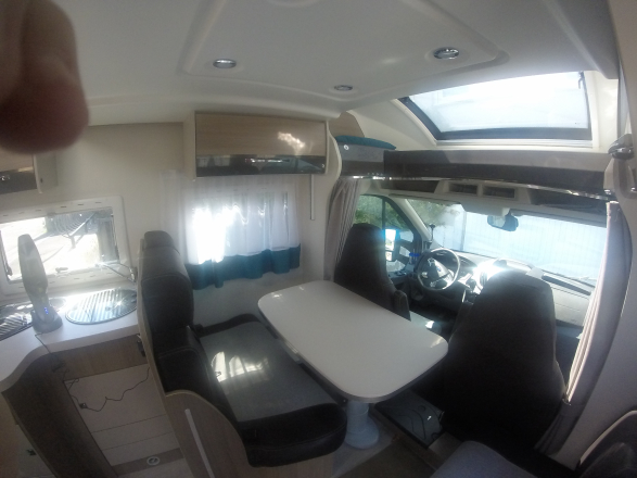 Ford CHAUSSON 718 XLB image