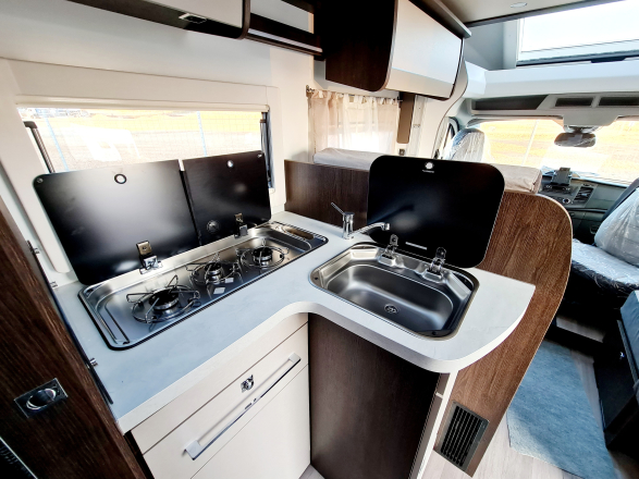 FORD BENIMAR TESSORO image