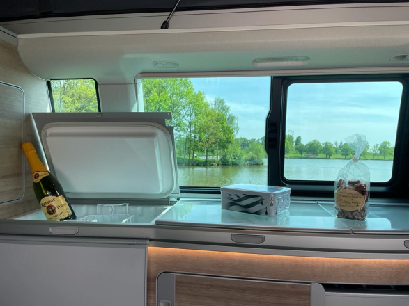Volkswagen CALIFORNIA T6 image
