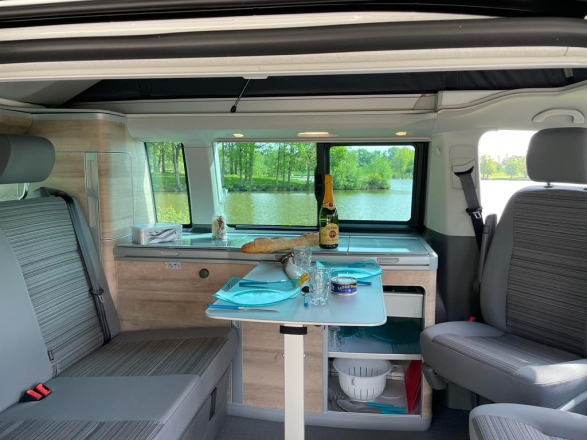 Volkswagen CALIFORNIA T6 image