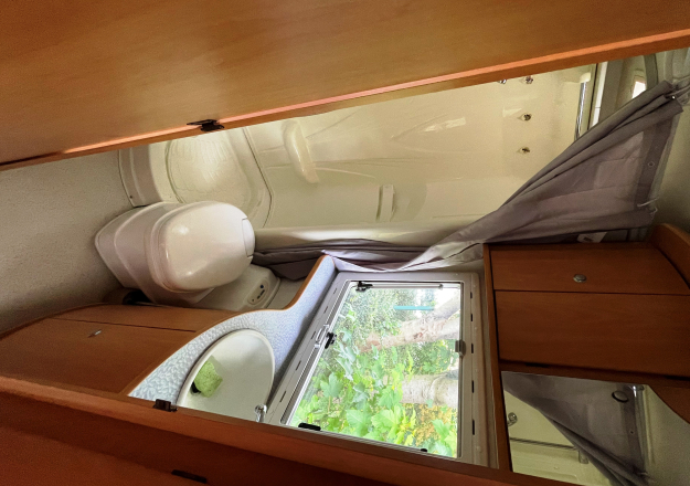 Ford CHAUSSON WELCOME 27 image