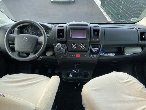 Citroen CARADO V337 image