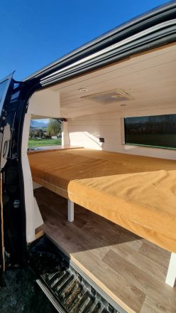  MERCEDES MARCO POLO image
