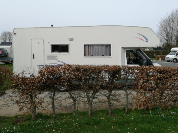 Ford CHALLENGER 172 image