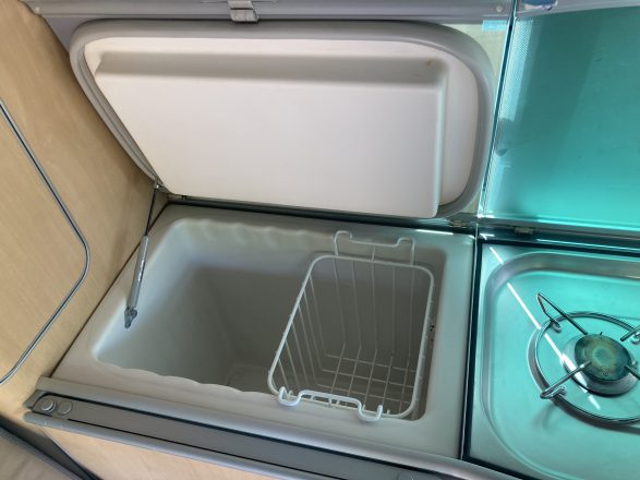 Volkswagen VOLKSWAGEN T5 California image