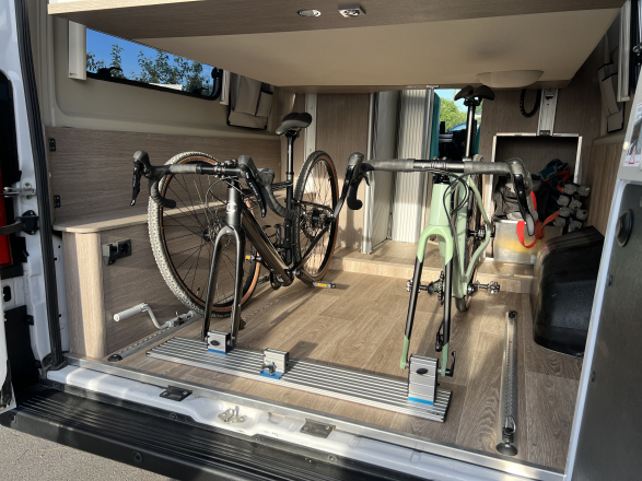 Fiat POSSL ACTVANS - Van Cyclisme en Espagne image