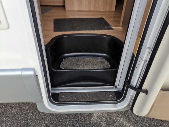 MERCEDES RAPIDO SERIE 8 image