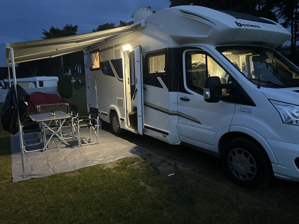 Ford BENIMAR Tessoro 463 image