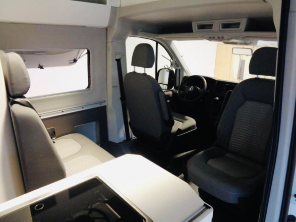  VOLKSWAGEN GRAND CALIFORNIA image