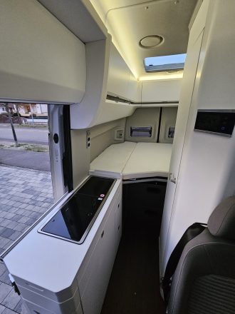 Volkswagen VOLKSWAGEN GRAND CALIFORNIA image