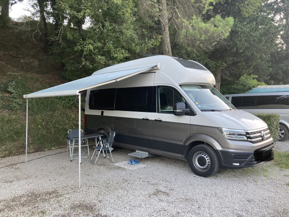 Volkswagen VOLKSWAGEN GRAND CALIFORNIA image