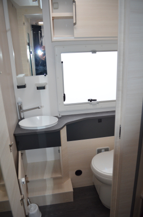 Ford CHAUSSON 720 titunium ultimate image
