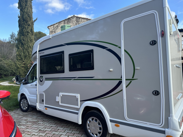 Ford CHAUSSON 650 image