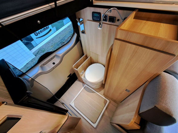 FORD CAMPEREVE COMPACT image