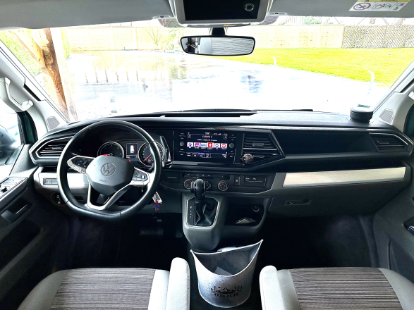 VOLKSWAGEN VOLKSWAGEN CALIFORNIA image