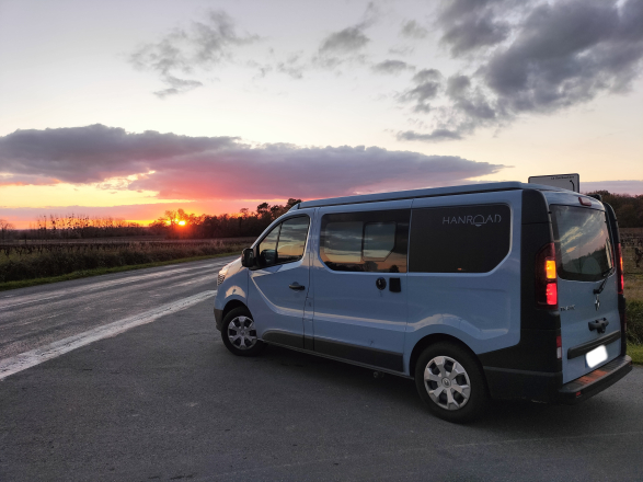 RENAULT HANROAD TREK image
