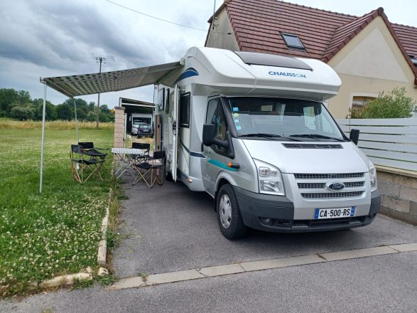 FORD CHAUSSON FLASH image