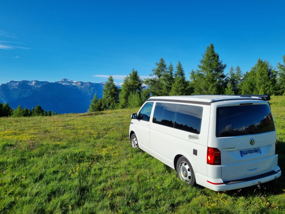 Volkswagen VOLKSWAGEN CALIFORNIA BEACH T6.1 150CV DGS image