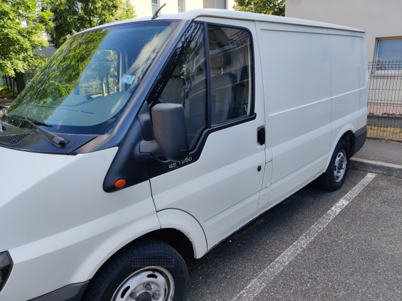 Ford AUTRE Transit image