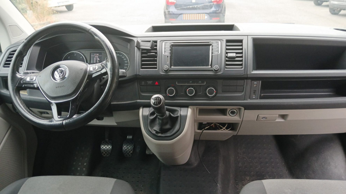 Volkswagen Transporter T6 image