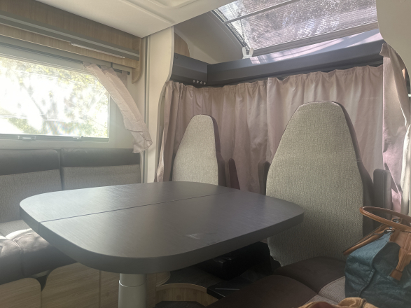 Ford CHAUSSON 650 image