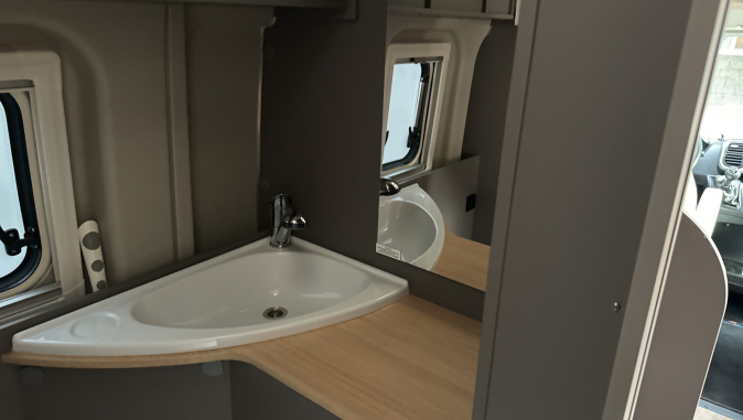 LMC Ducato INNOVAN 600 First Edition Série 7 image