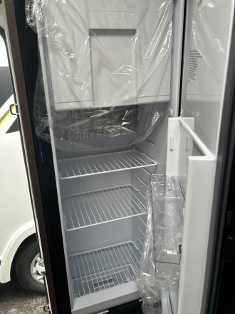 FORD BENIMAR TESSORO image