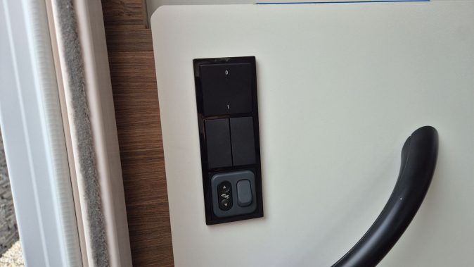 pilote  P746 FC ESSENTIELLE image
