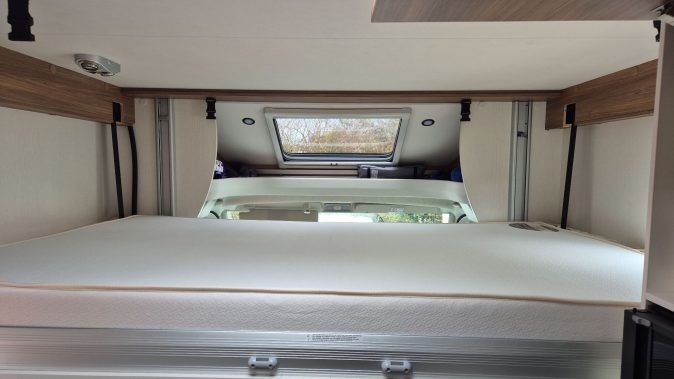 pilote  P746 FC ESSENTIELLE image