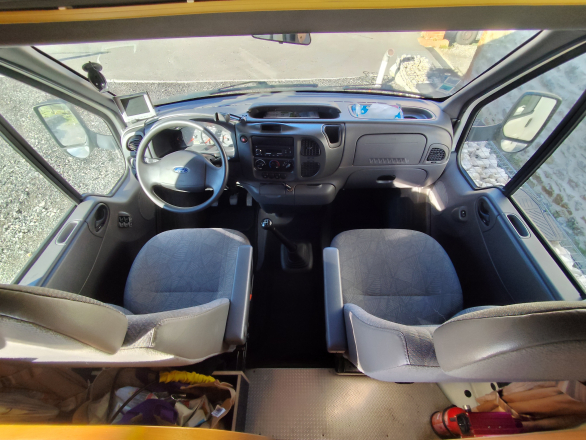Ford LAIKA X700 image