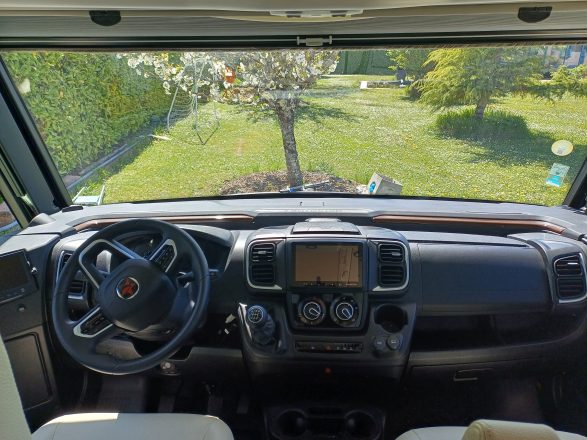 AUTOSTAR PRESTIGE design edition I 730 LJA image
