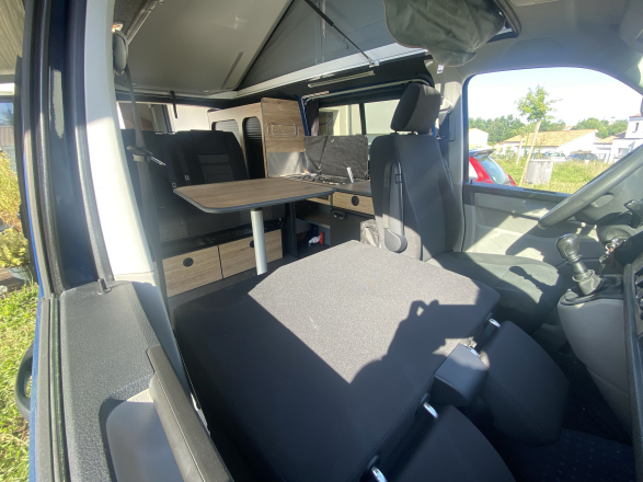 Volkswagen TRANSPORTEUR T6 TDI TYPE CALIFORNIA image