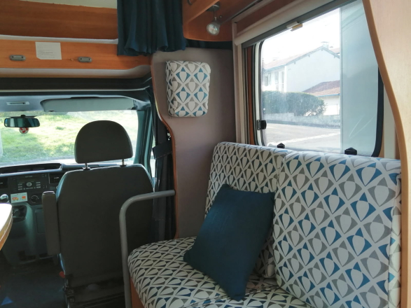 Ford CHAUSSON Flash 11 image