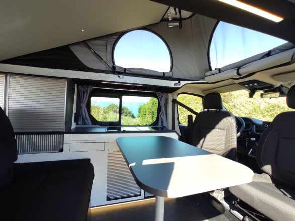 Renault TRAFIC HANROAD TREK 4 DCI 130 image