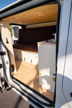 Renault DIY Trafic image