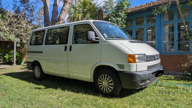 Volkswagen Custom T4 image