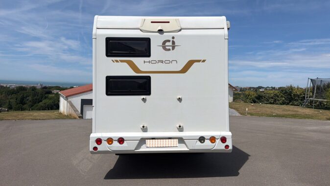 FORD CI (CARAVANS INTERNATIONAL) NACRE image