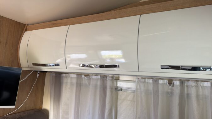 FORD CI (CARAVANS INTERNATIONAL) NACRE image