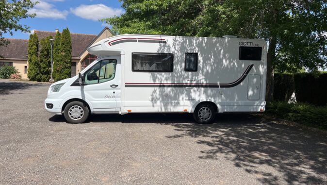Ford Giottiline Transit image