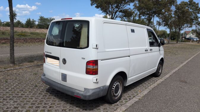 Volkswagen VOLKSWAGEN T5 image