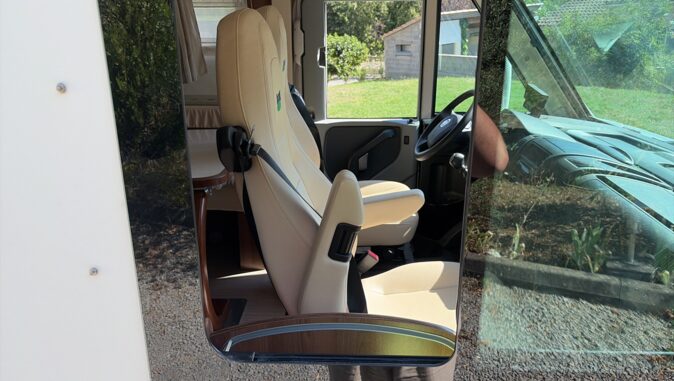 FIAT DUCATO II 2.3 JTD 130 CV EU5 3.5T MC LOUIS NEVIS 872 image