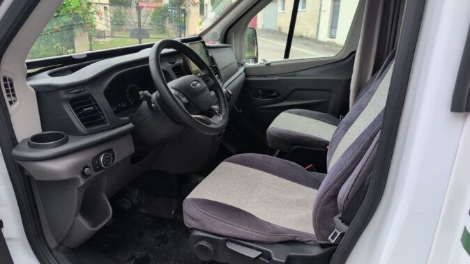 Ford Chausson Transit image