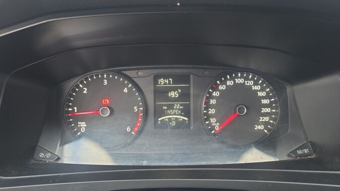 Volkswagen  Transporter 6 image