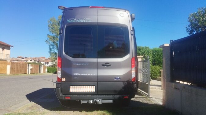 FORD FONT VENDOME FORTY VAN 4X4 image