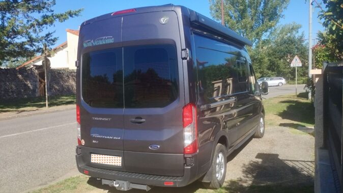 FORD FONT VENDOME FORTY VAN 4X4 image