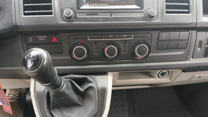 Volkswagen  T6 image
