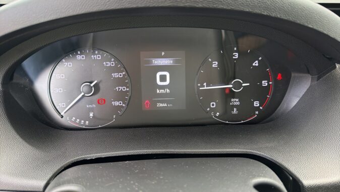 FIAT 2,2L 140 ch boite auto 9 vitesses BENIMAR B144 image