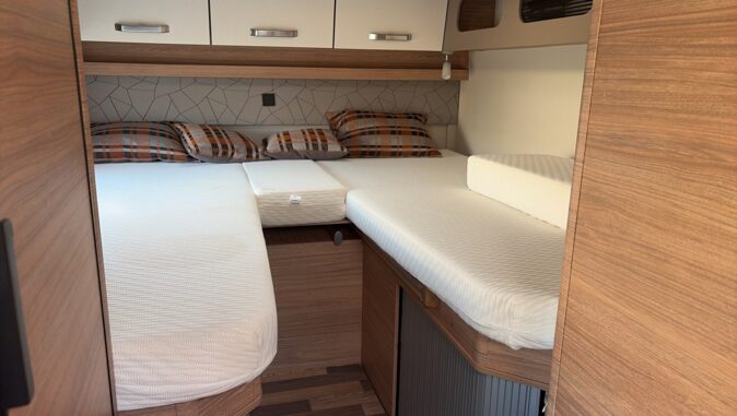WEINSBERG FIAT 21.2 140 CV CARACOMPACT 600 MEG EDITION PEPPER image